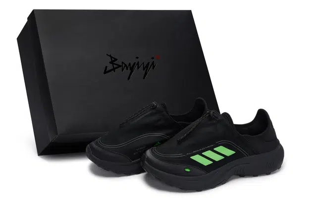 adidas FC WALKER 811