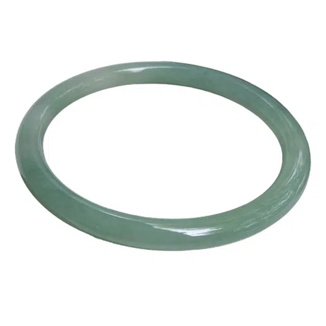55.6mm
