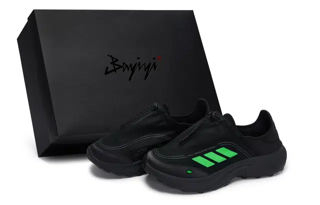 adidas FC WALKER 811