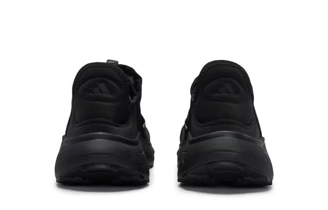 adidas FC WALKER 811