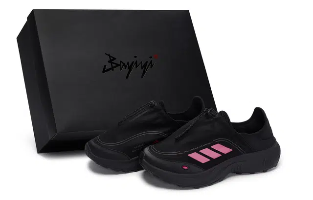 adidas FC WALKER 811