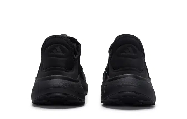 adidas FC WALKER 811