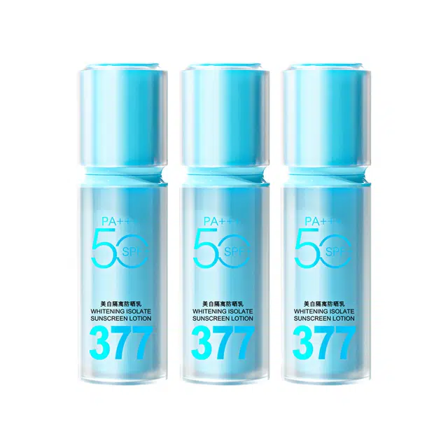 LEADR SPF50+ PA++