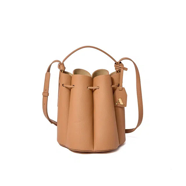AQUASCUTUM