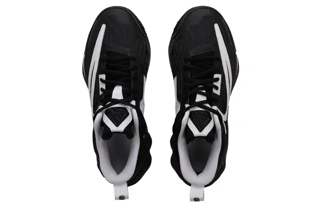 Nike Giannis Immortality 3