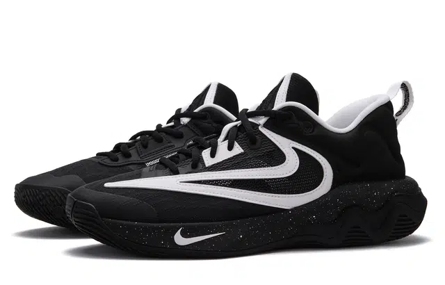 Nike Giannis Immortality 3