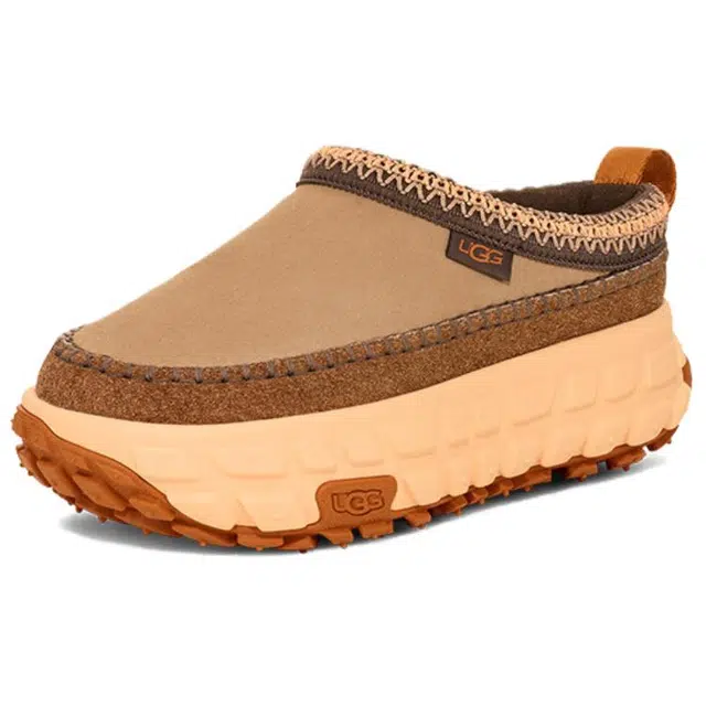 UGG Venture Daze