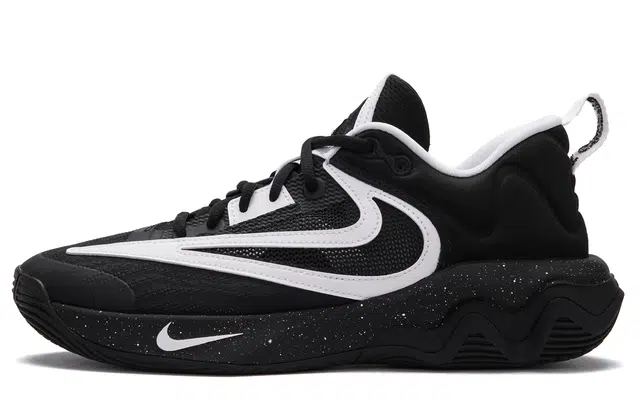 Nike Giannis Immortality 3