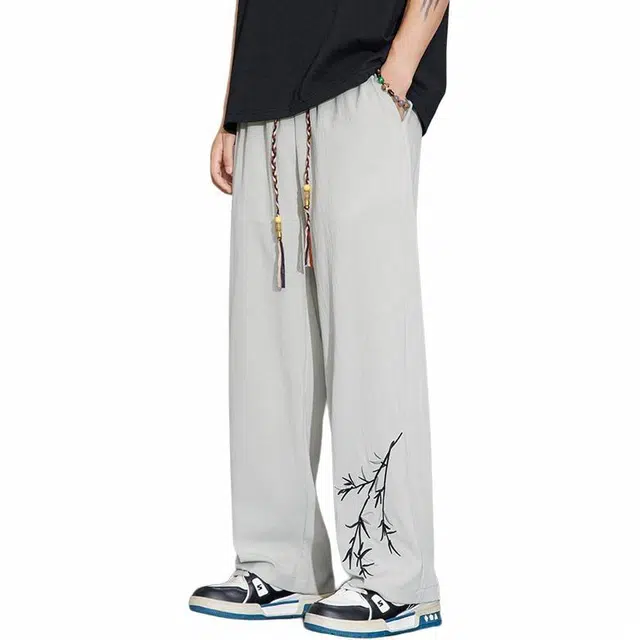大白鲨 冰丝潮风竹子刺绣直筒休闲裤 男款