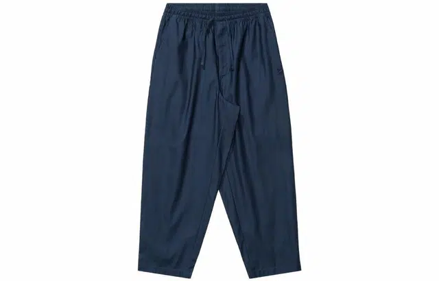 UNDEFEATED FW23
