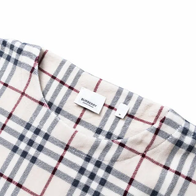 Burberry SS23 T