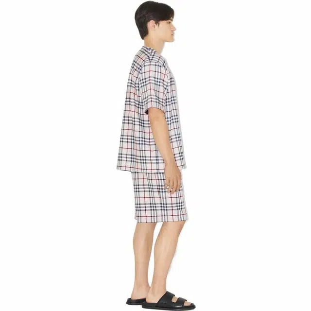 Burberry SS23 T