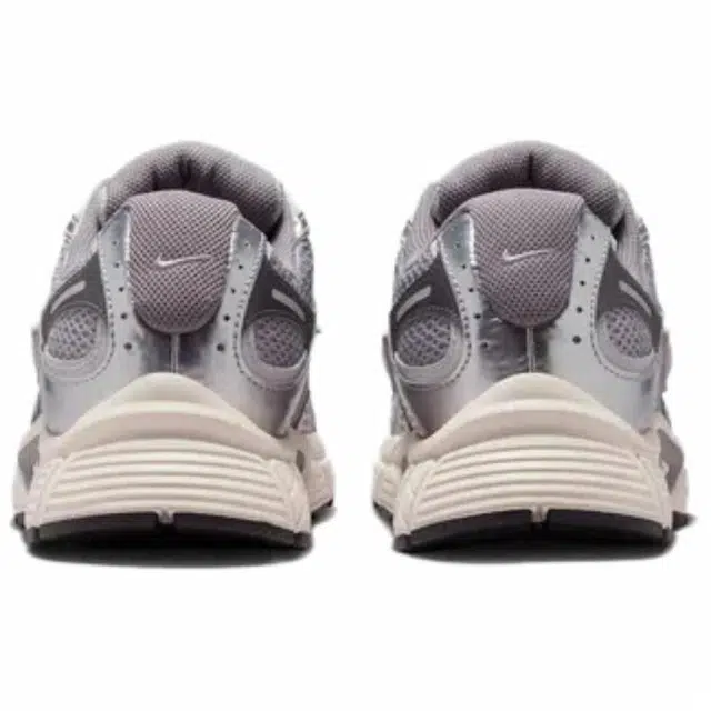 Nike V5 RNR