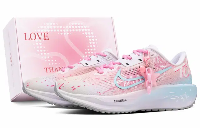 Nike Quest 6