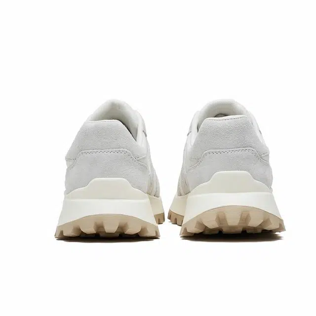 CAMEL ACTIVE