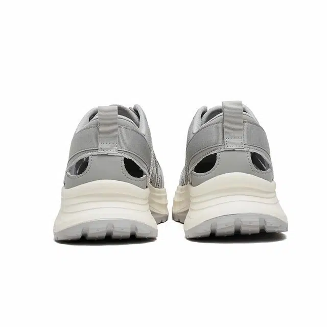 CAMEL ACTIVE