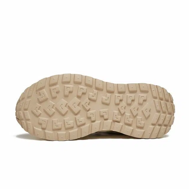 CAMEL ACTIVE