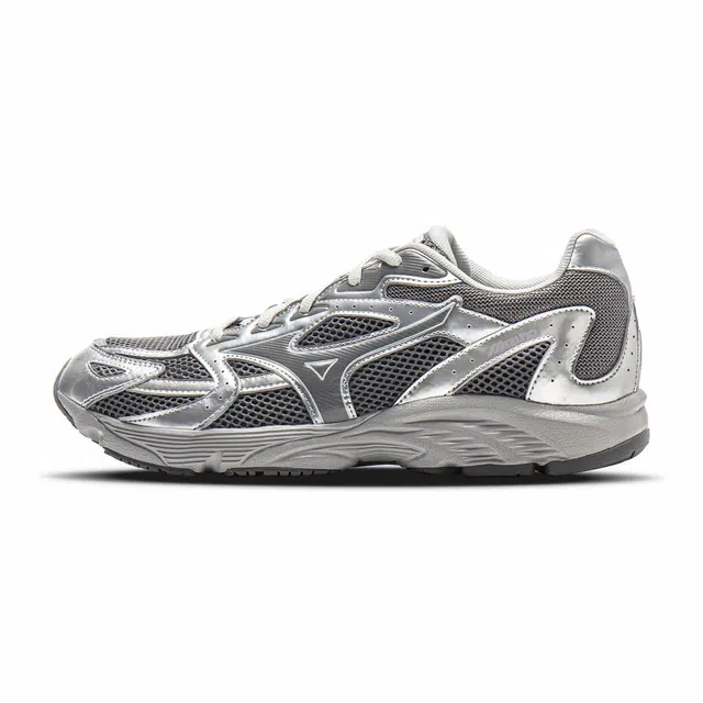 Mizuno SPARK CN III