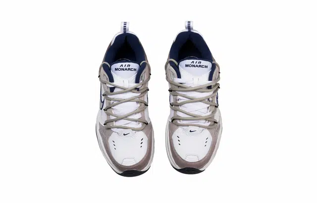 Nike Air Monarch 4