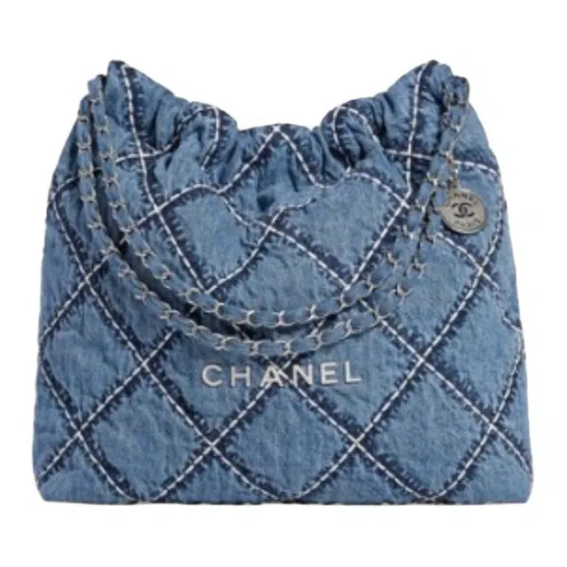 CHANEL 22Bag Logo