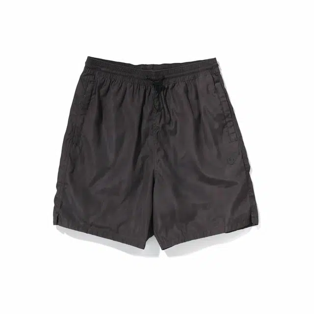 A BATHING APE Camo Shorts