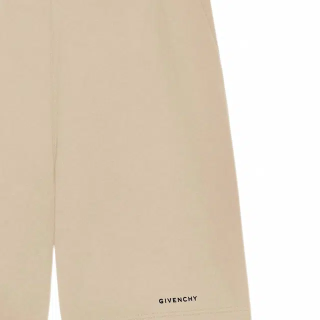 Givenchy SS22 Logo