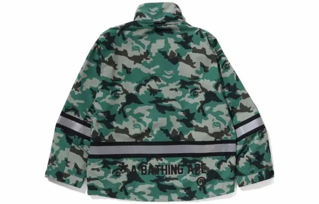 A BATHING APE