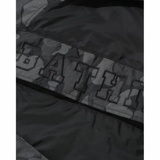 A BATHING APE