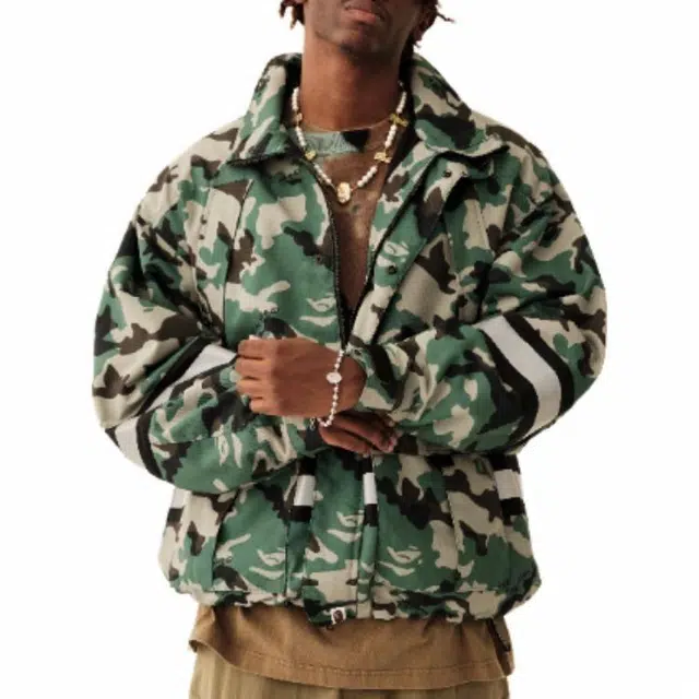 A BATHING APE