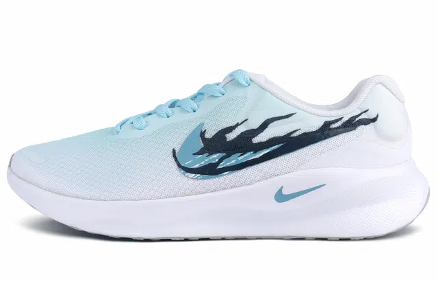 Nike REVOLUTION 7
