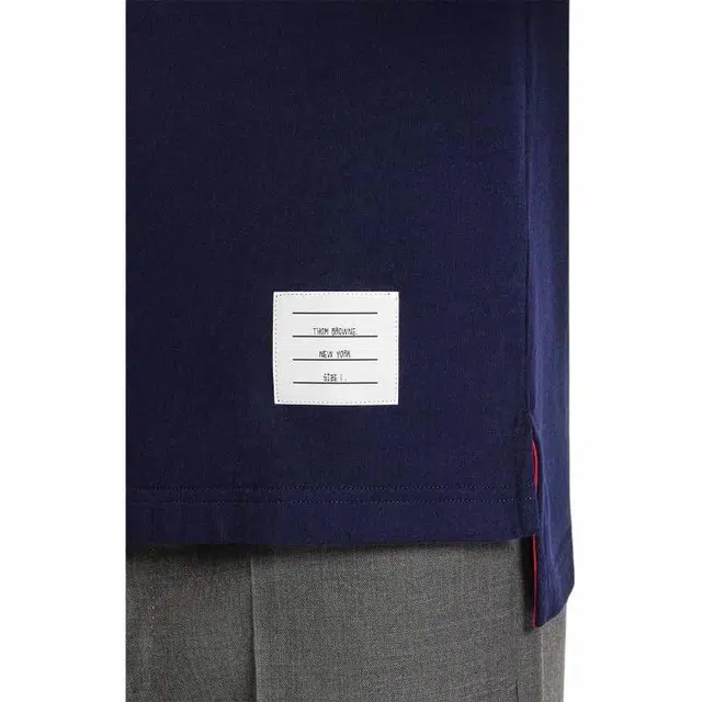 THOM BROWNE T
