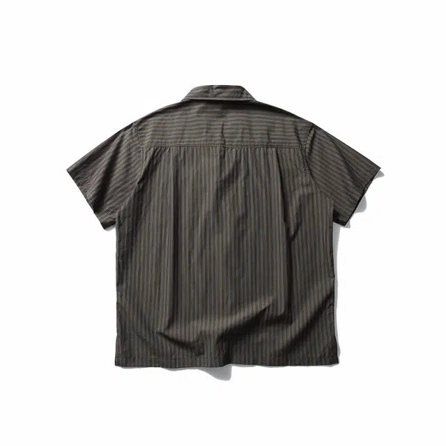 【dme】 纯色经典条纹休闲风格百搭款式舒适面料翻领短袖衬衫 男女同款 咖绿色