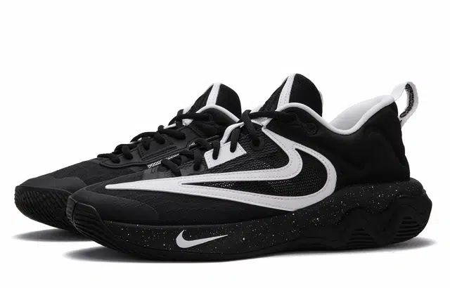 Nike Giannis Immortality 3