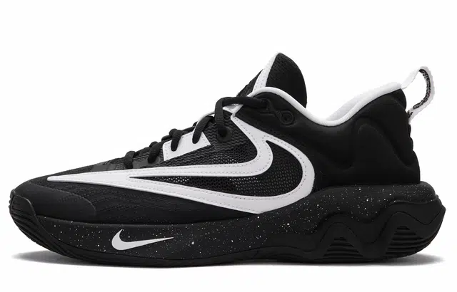 Nike Giannis Immortality 3