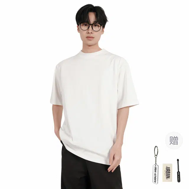 URBAN AUTHENTIC T
