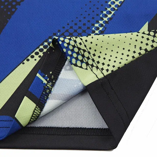 Under Armour T