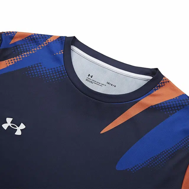 Under Armour T