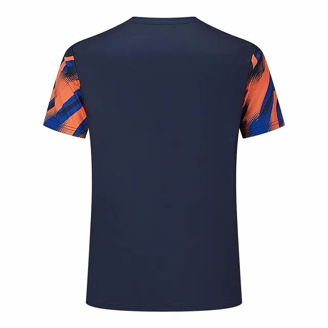 Under Armour T
