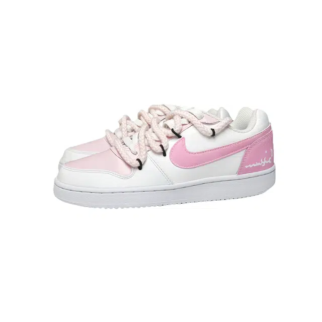 Nike EBERNON