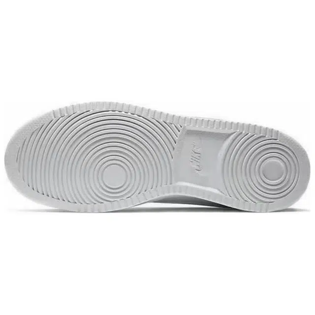 Nike EBERNON