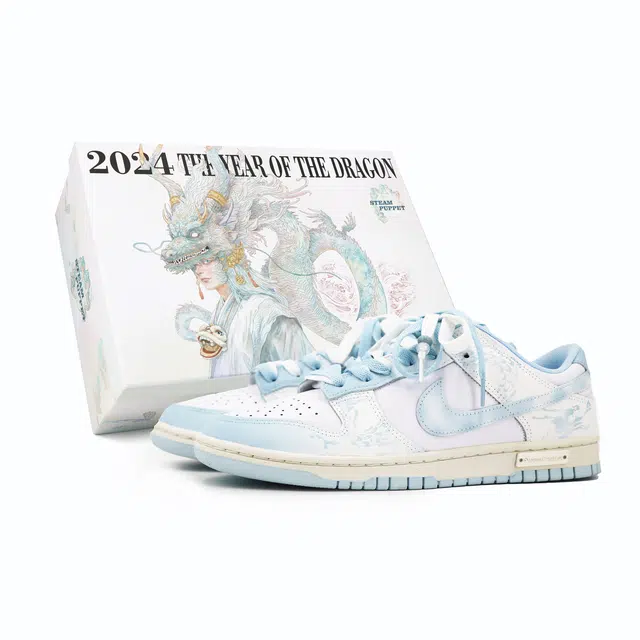 Nike Dunk Low "Year of the Dragon"