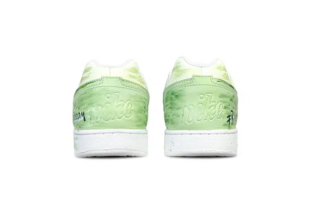 Nike EBERNON Low
