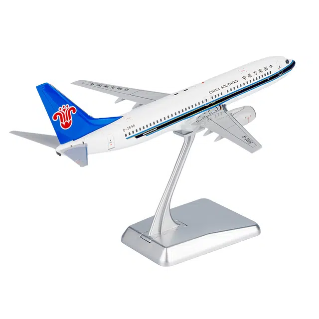B737