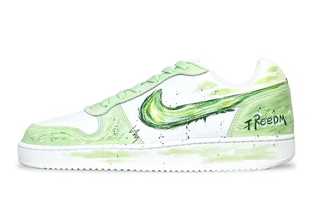 Nike EBERNON Low