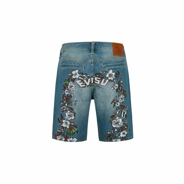 EVISU M