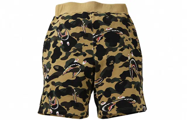 A BATHING APE