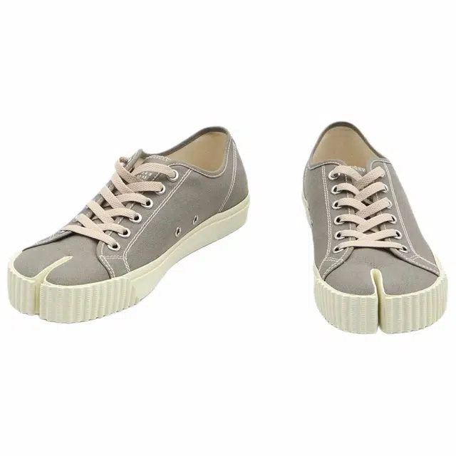 Maison Margiela Tabi