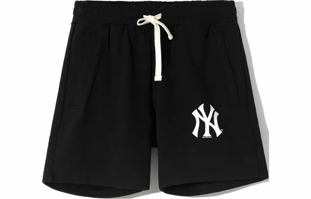 New Era x MLB Yankees Logo Drawstring Shorts Black