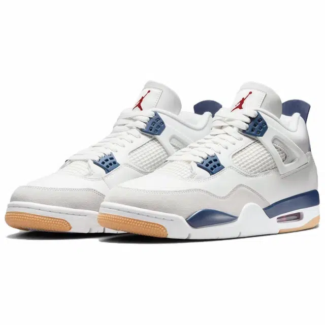 Nike SB x Air Jordan 4 "Navy"