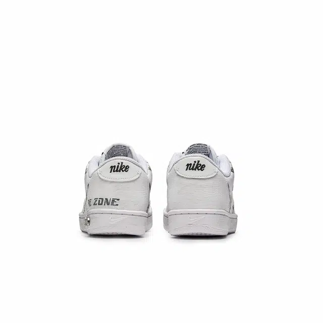 Nike Court Vintage